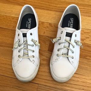 Leather Sperry sneakers